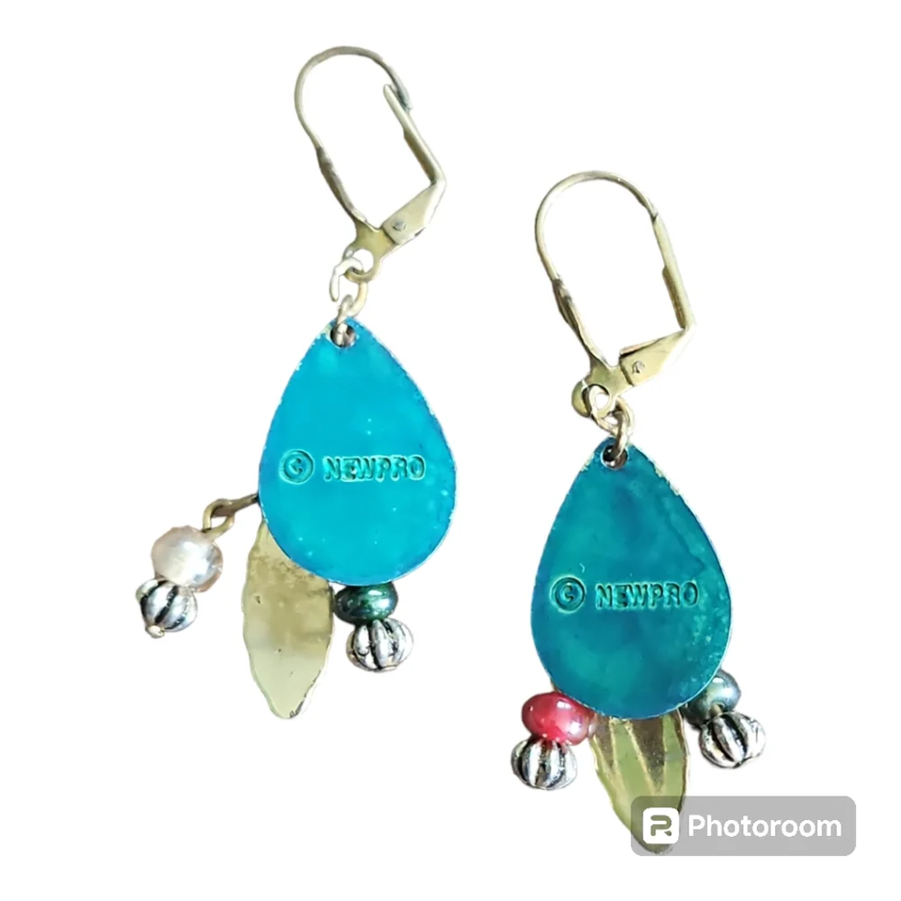 Vintage Newpro Tribal Earrings - Picture 2 of 4